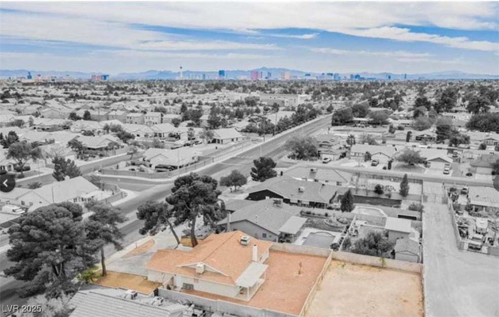 2829 N Michael Way, Las Vegas, NV 89108 - photo 1