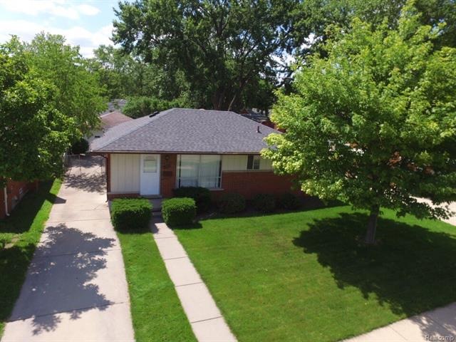 11777 Tecumseh - Welcome Home!