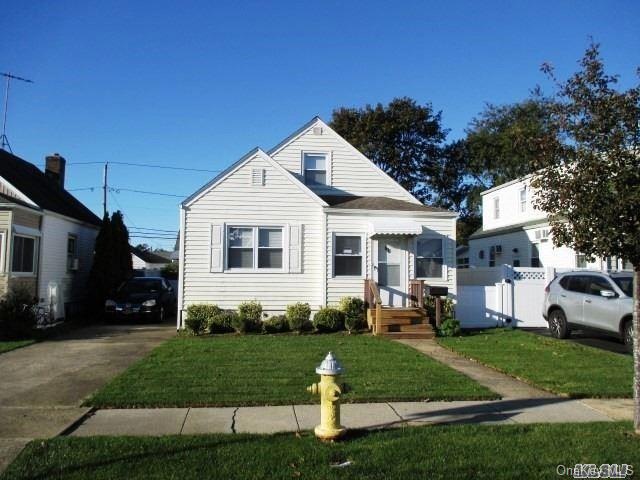 111 Deauville Pkwy, Lindenhurst, NY 11757 - photo 1