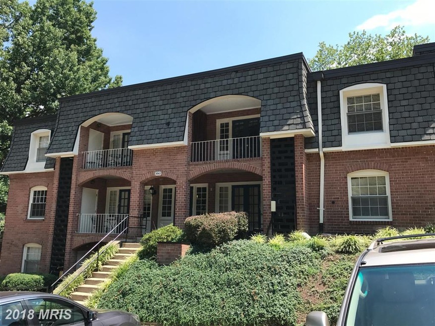 5913 Prince James Dr unit 34, Springfield, VA 22152 - photo 1