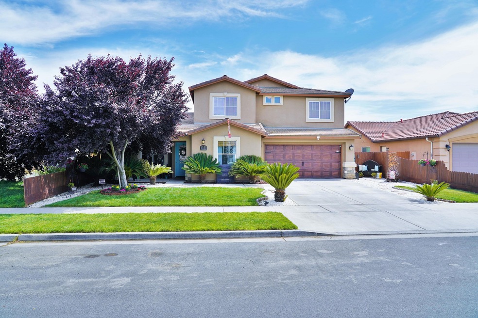 1383 Castoro Way Hanford 01 Front 1 Smal