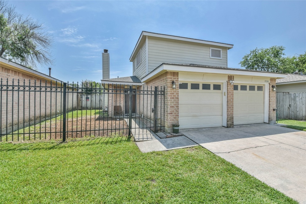7850 Terra Cotta Dr, Houston, TX 77040 - photo 1