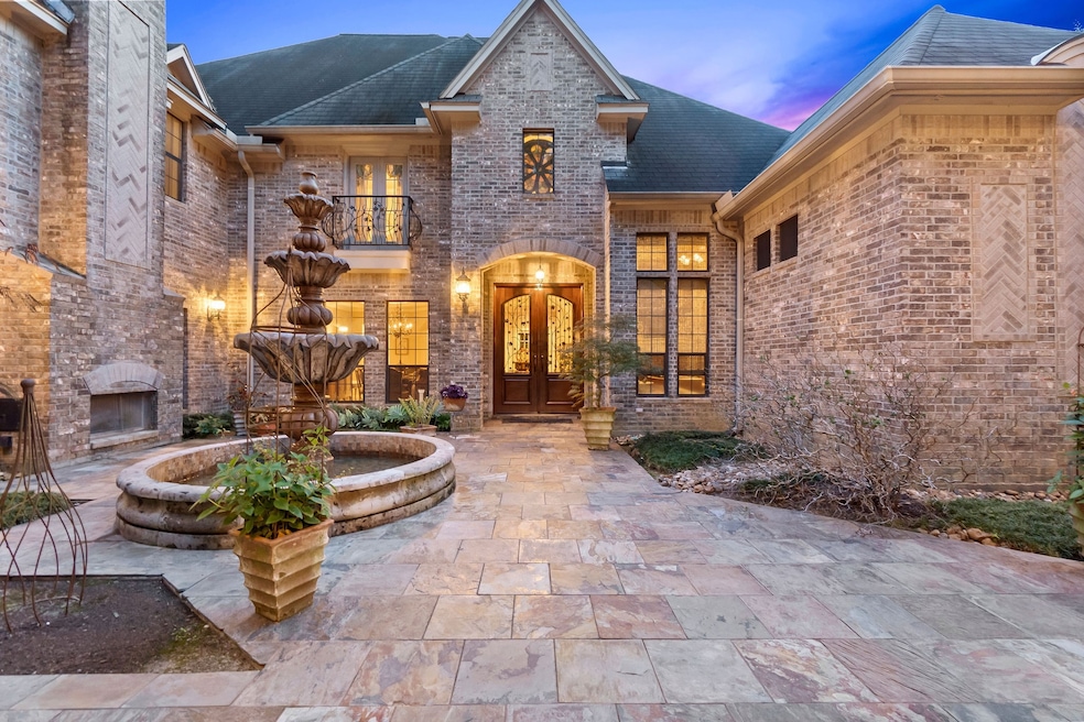 Stop the car! This home is a show stopper from front to back. This property is much more than just a place
to call home, this home provides a lifestyle, a sanctuary, you feel as if you are at your own personal resort.