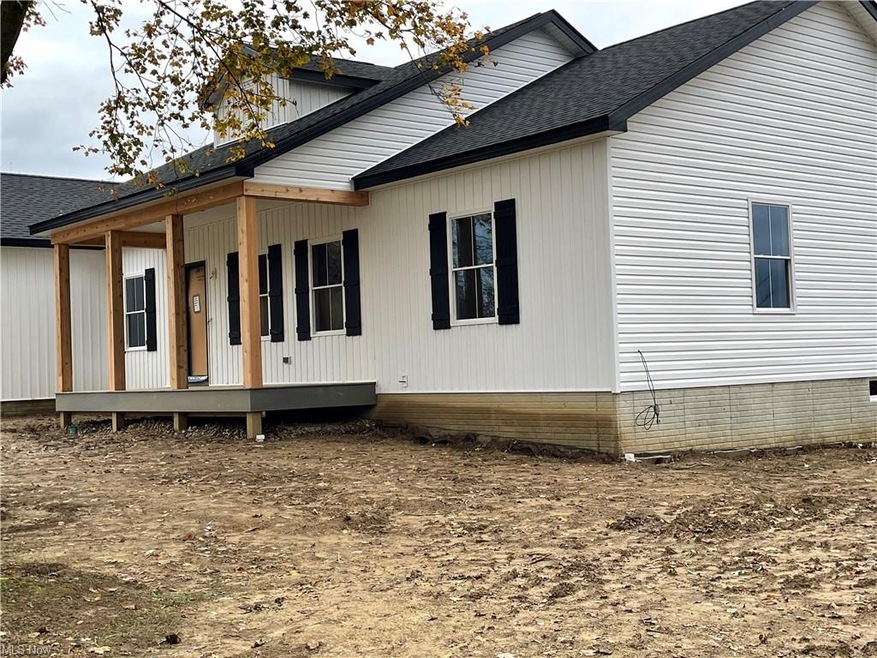 1343 Lake Vue Dr, Roaming Shores, OH 44085 - photo 1