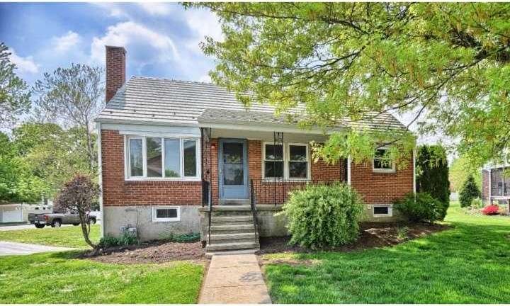 800 Whitner Rd, Reading, PA 19605 - photo 1