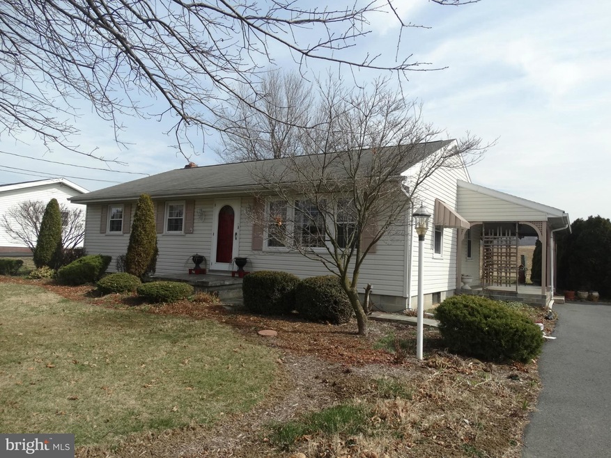 8540 Anthony Hwy, Waynesboro, PA 17268 - photo 1