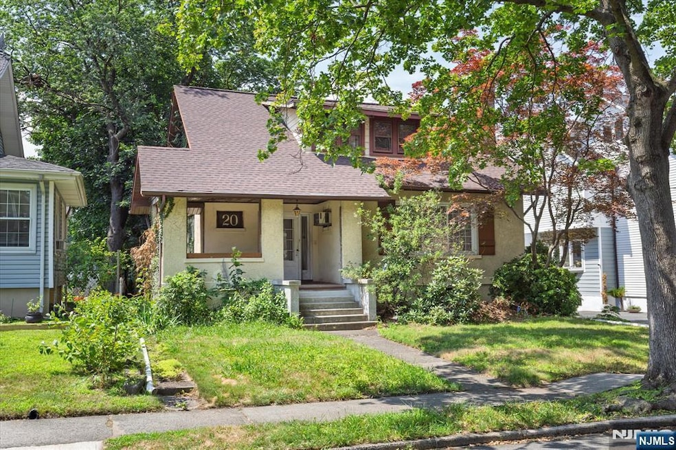 20 Walnut St, Rutherford, NJ 07070 - photo 1