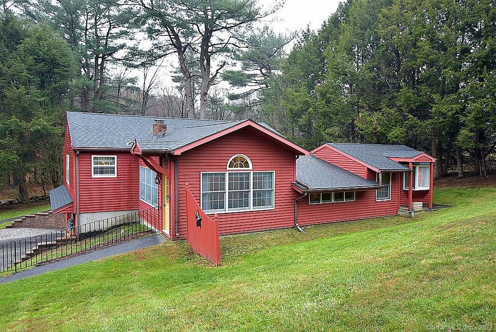 27 Route 169, Woodstock, CT 06281 - photo 1