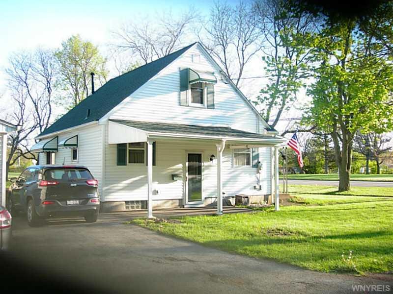 643 Nash Rd, North Tonawanda, NY 14120 - photo 1