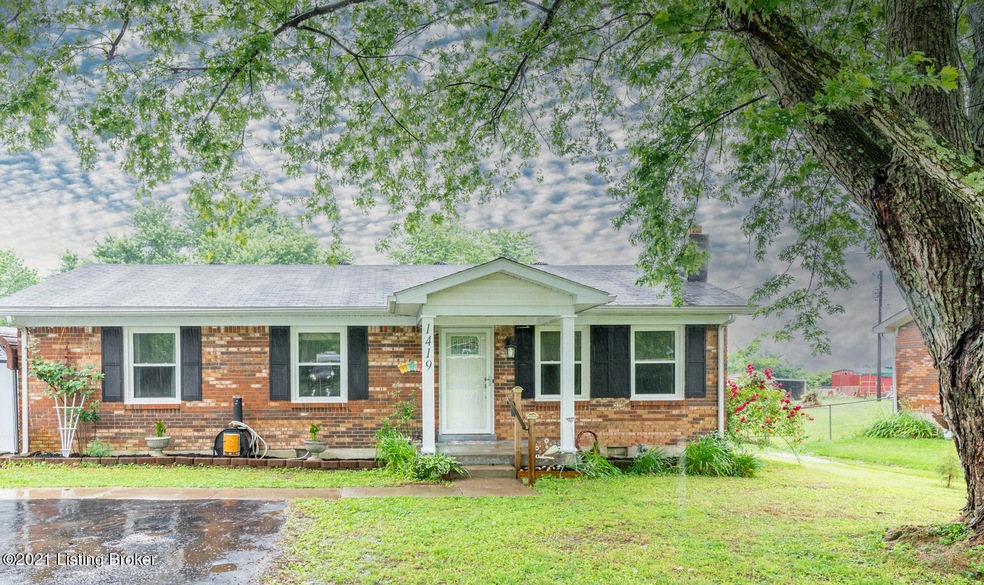 1419 Fisher Ln, Mount Washington, KY 40047 - photo 1