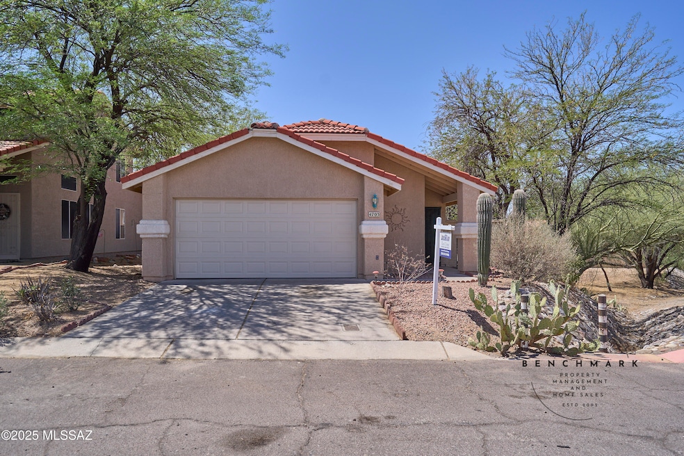 4703 W Gatehinge Ct - Street view 01