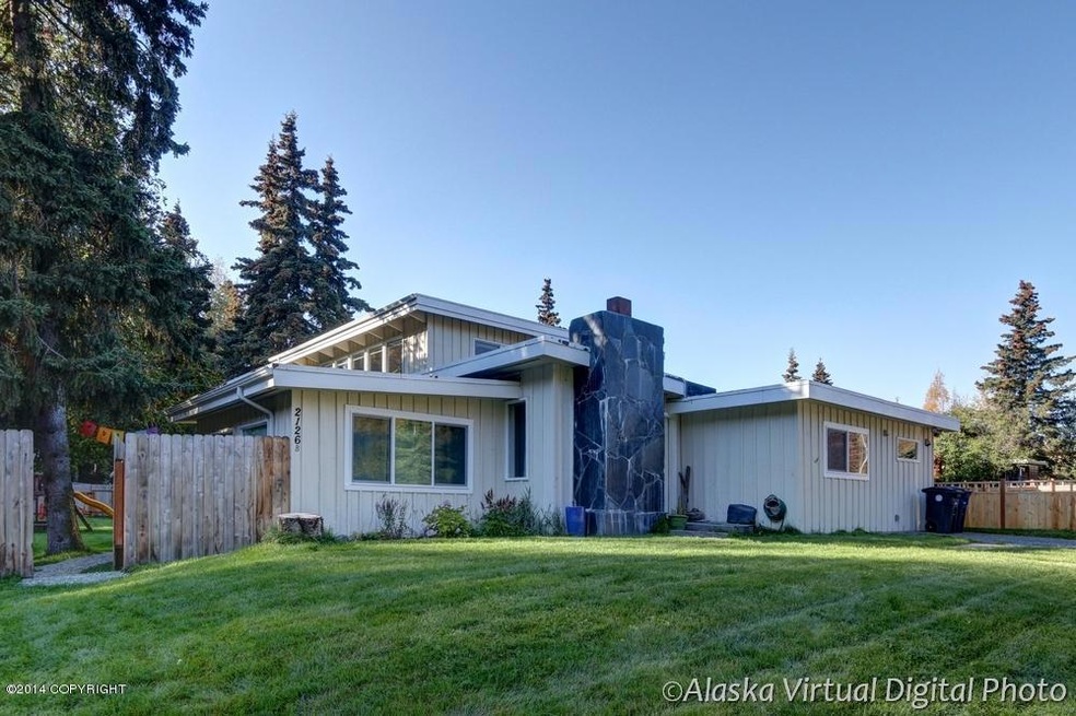 2126 Dawson Street