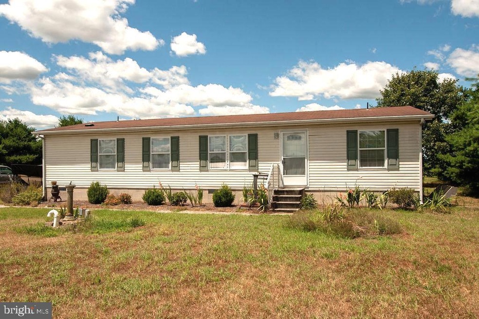 13293 Wootten Rd, Laurel, DE 19956 - photo 1