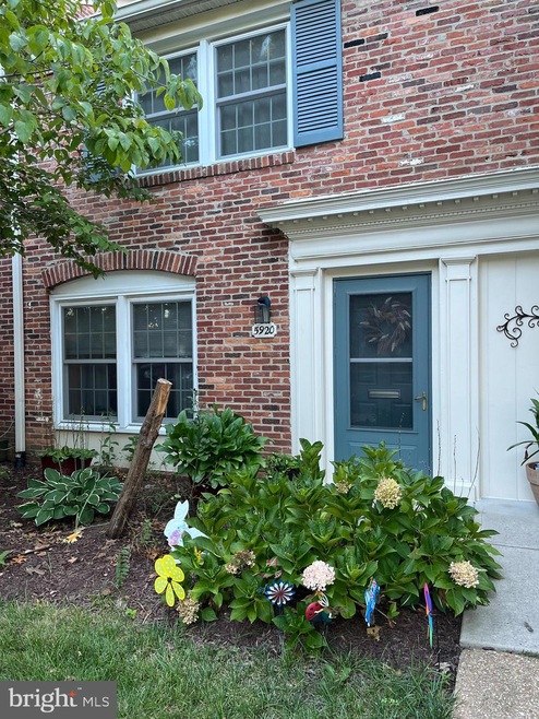 5920 Kingsford Rd unit 357, Springfield, VA 22152 - photo 1