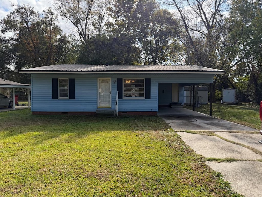 1106 Maple St, Tallulah, LA 71282 - photo 1