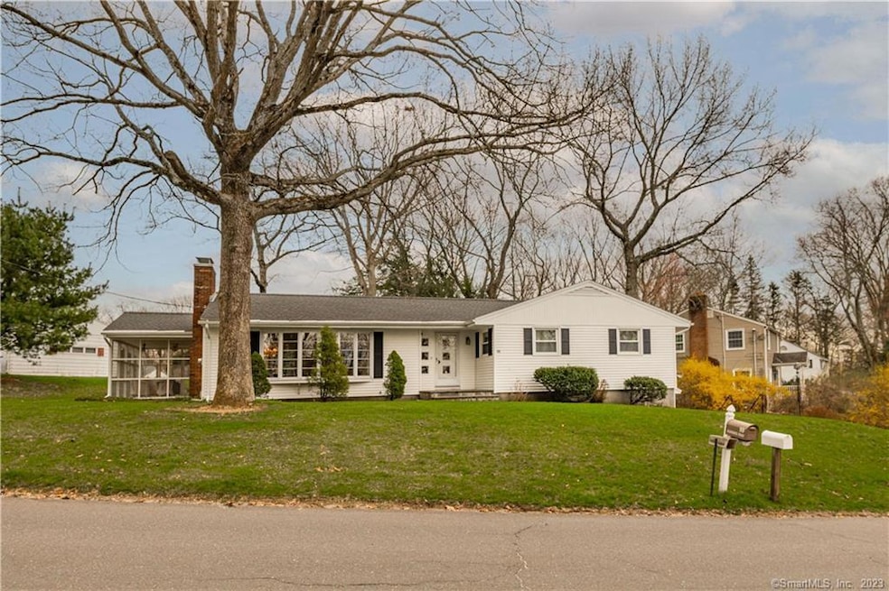 88 Glenrock Rd, Waterbury, CT 06706 - photo 1