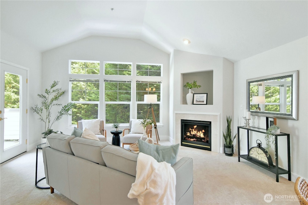 Pending $625,000 • Co-Listing Agent
