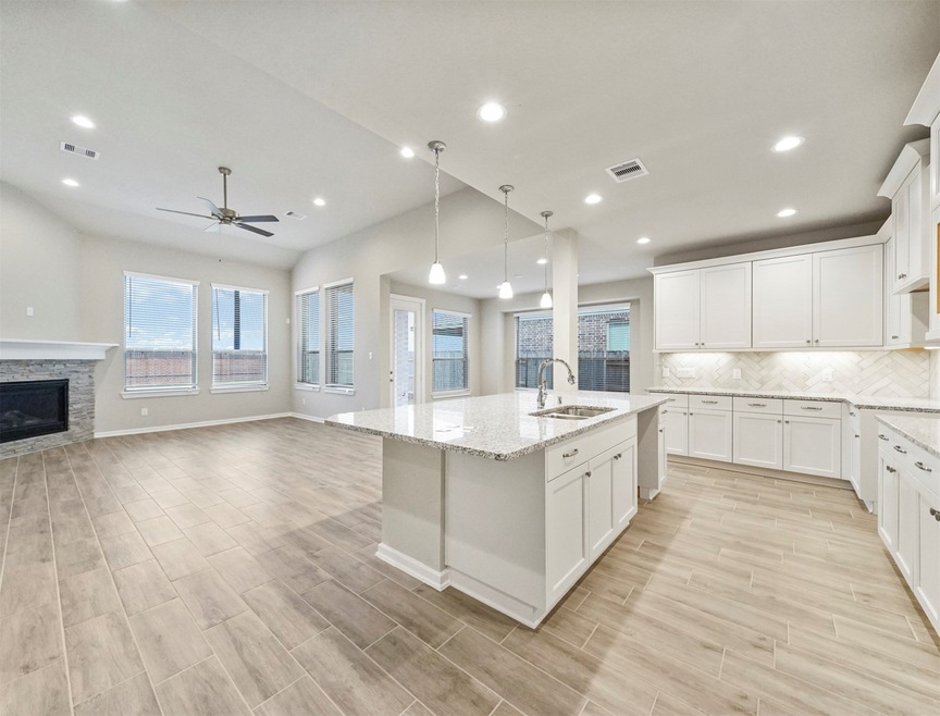 21511 Henrys Blush Dr, Tomball, TX 77377 - photo 1