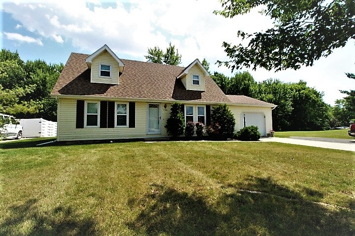 708 E Jefferson St, Warren, IN 46792 - photo 1