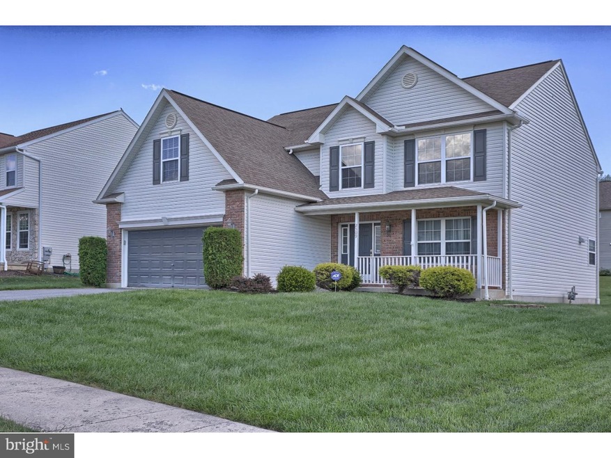 2509 John Henry Dr, Reading, PA 19608 - photo 1