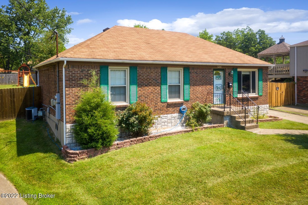 6205 Timmy Ct, Louisville, KY 40219 - photo 1