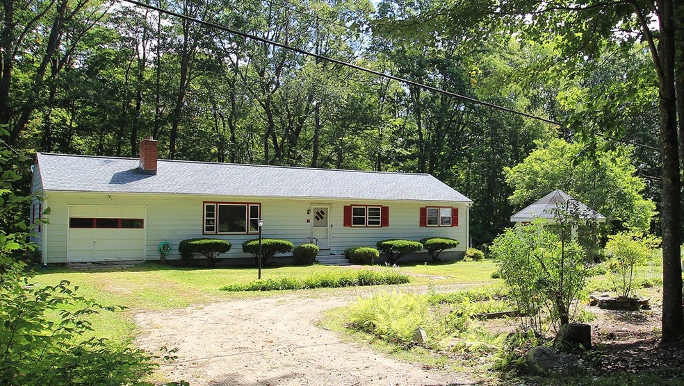 15 West St, Wendell, MA 01379 - photo 1