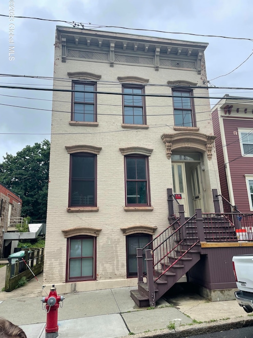 Sold $182,000 • Co-Listing Agent