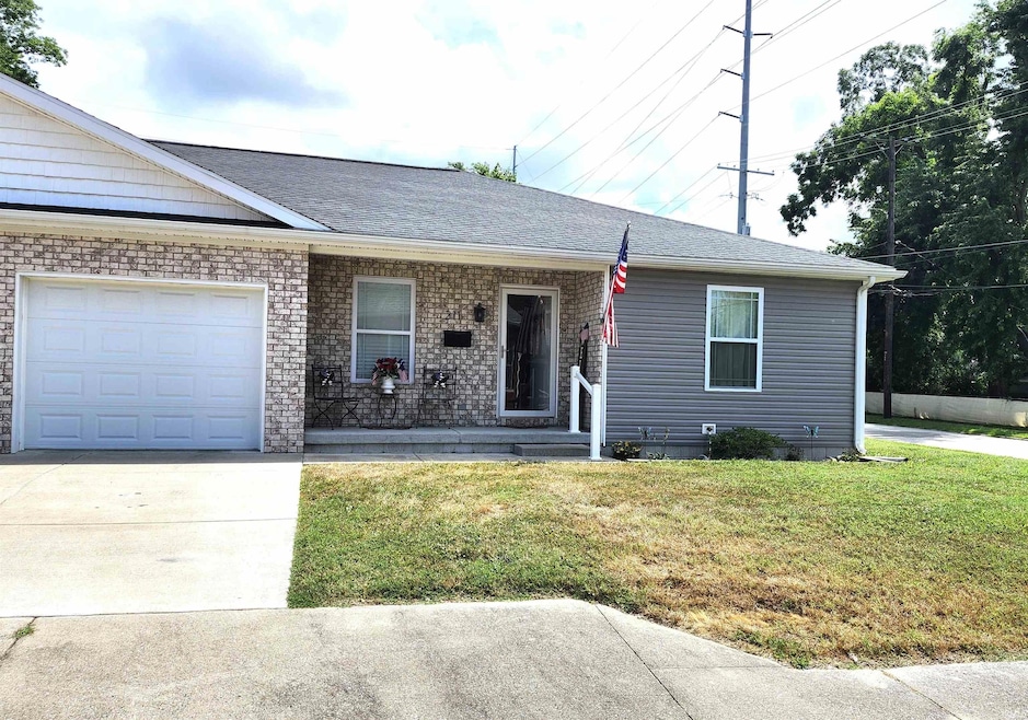 Welcome to 211 W. Locust Street!
