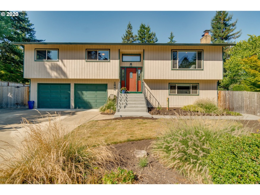 1644 Jamie Cir, West Linn, OR 97068 - photo 1