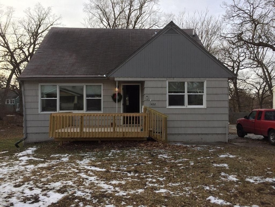 1432 33rd St, Des Moines, IA 50311 - photo 1