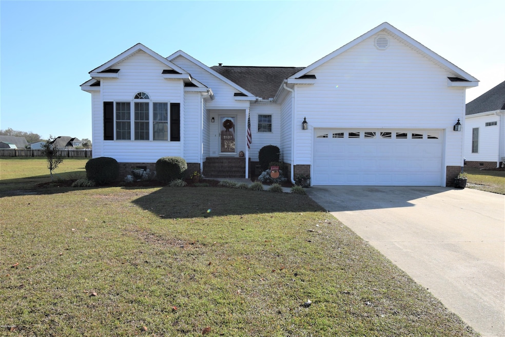 2137 Preston Trails Dr, Winterville, NC 28590 - photo 1