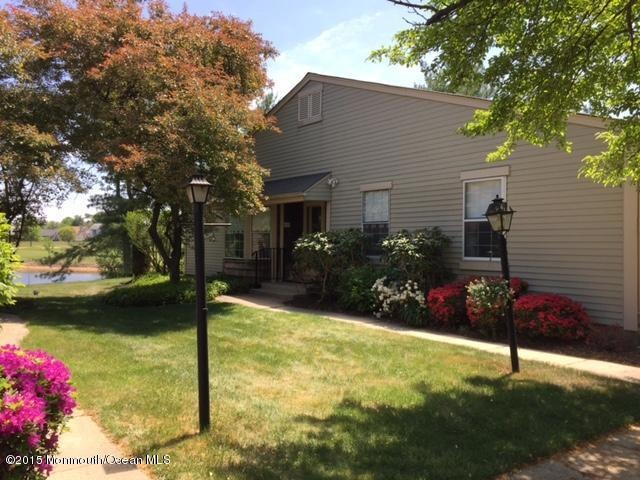 29B Benjamin Franklin Dr unit B, Monroe Township, NJ 08831 - photo 1
