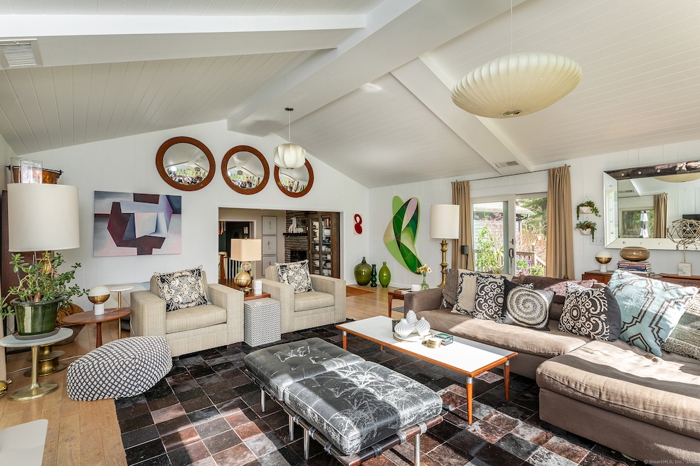 Sold $855,000 • Co-Listing Agent