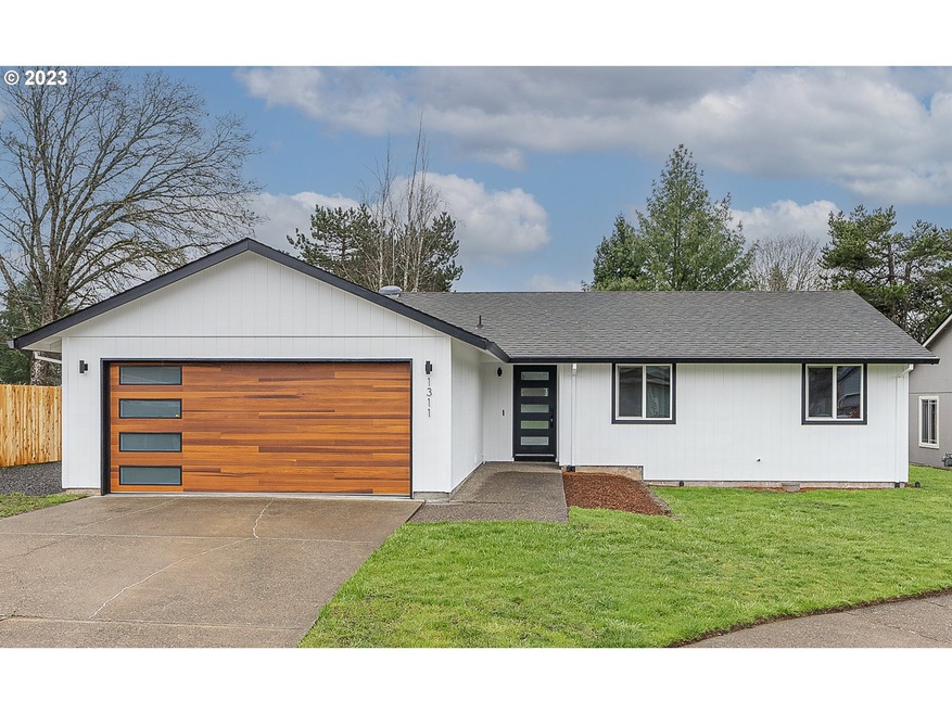 1311 E Palomino Ct, Newberg, OR 97132 - photo 1