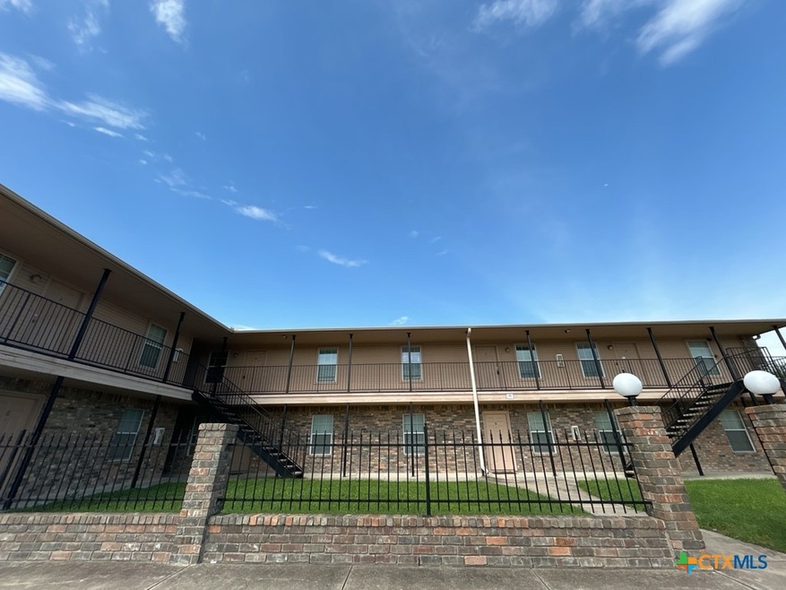 601 N Main St unit D, I, H, Copperas Cove, TX 76522 - photo 1