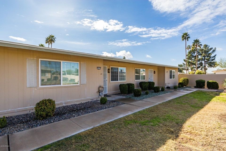 10874 W Santa fe Dr, Sun City, AZ 85351 - photo 1