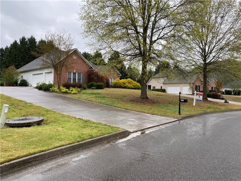 921 Cruce Lake Dr, Hoschton, GA 30548 - photo 1