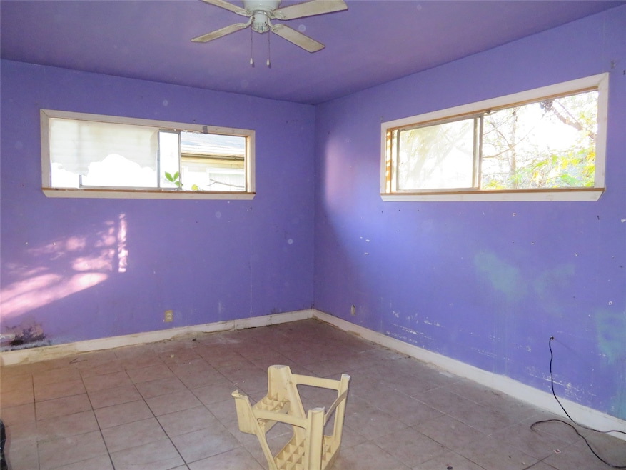 5114 Dewberry St, Houston, TX 77021 - photo 1