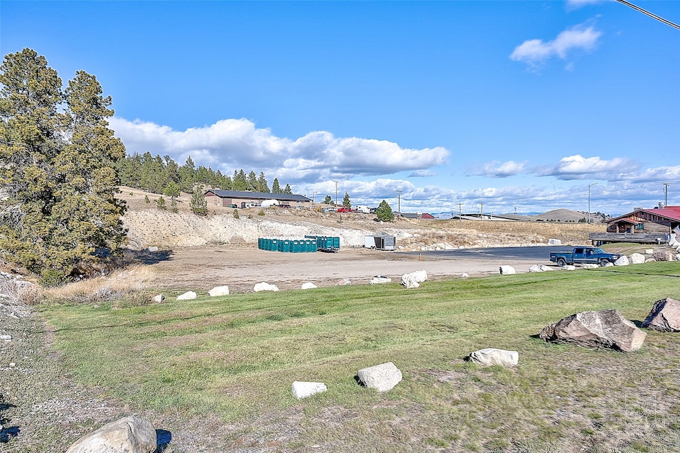 Under Contract $400,000