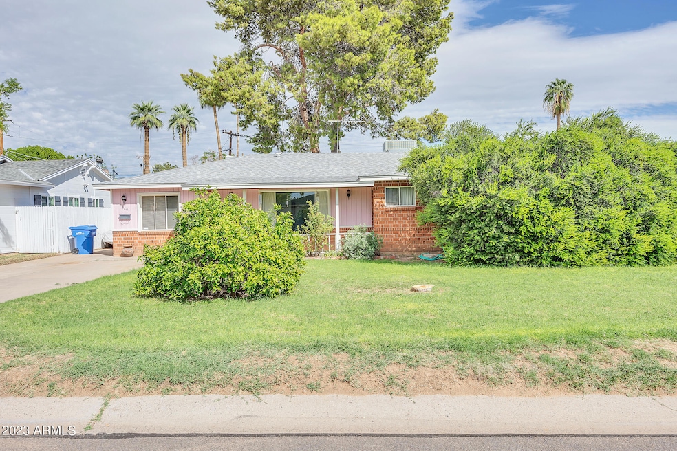 5601 N 19th Pl-3