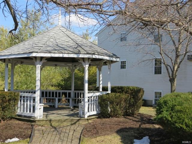 20 Lexington Hill unit 12, Harriman, NY 10926 - photo 1