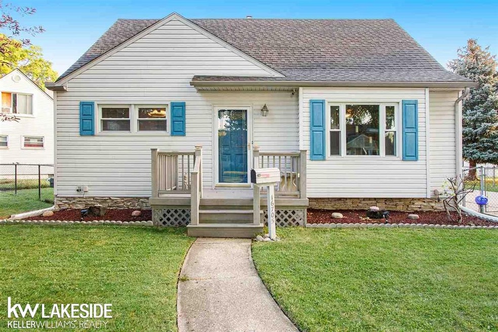 16705 Sarmorr St, Roseville, MI 48066 - photo 1