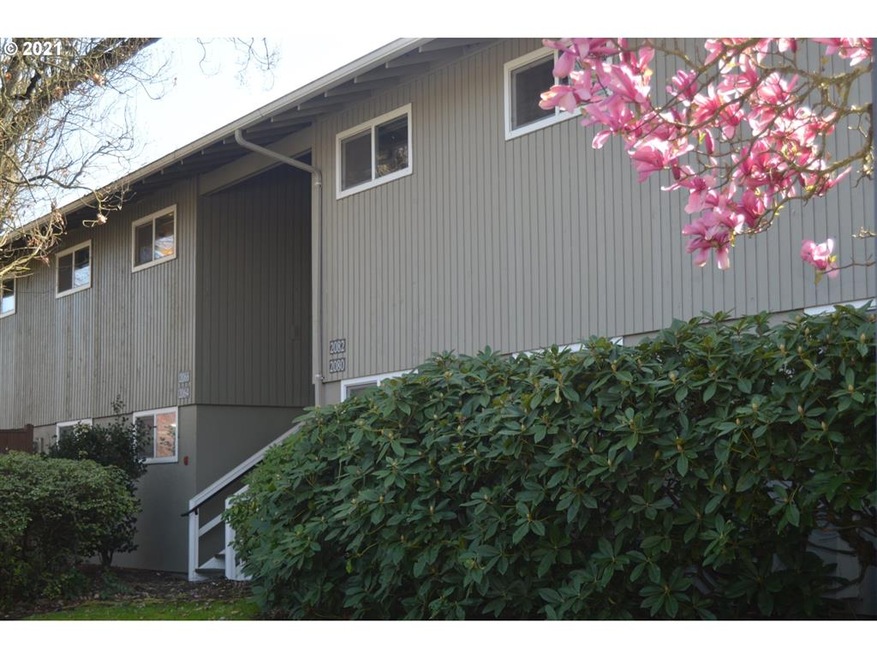 2082 W 14th Place unit 2082, Eugene, OR 97402 - photo 1
