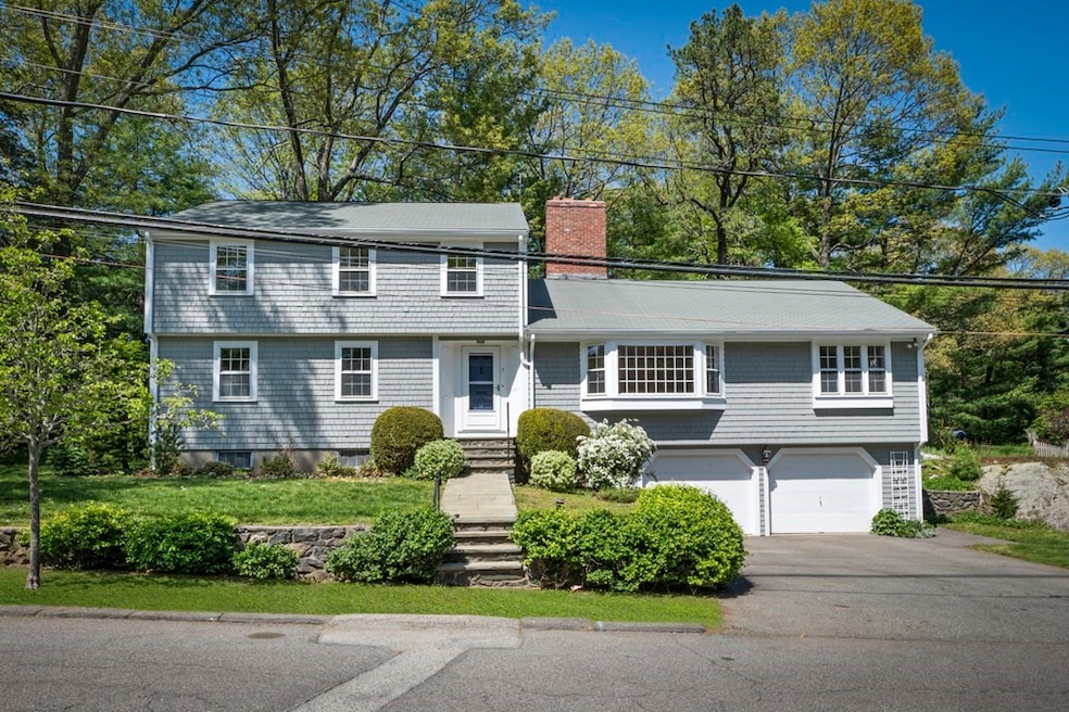 7 Pinecliff Dr, Marblehead, MA 01945 - photo 1