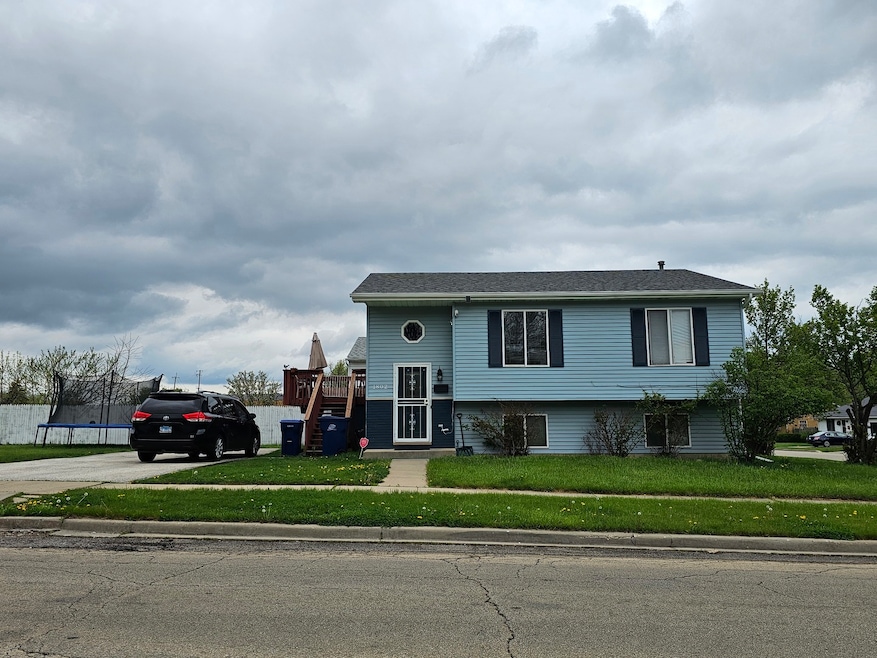 1802 11th St, Waukegan, IL 60085 - photo 1