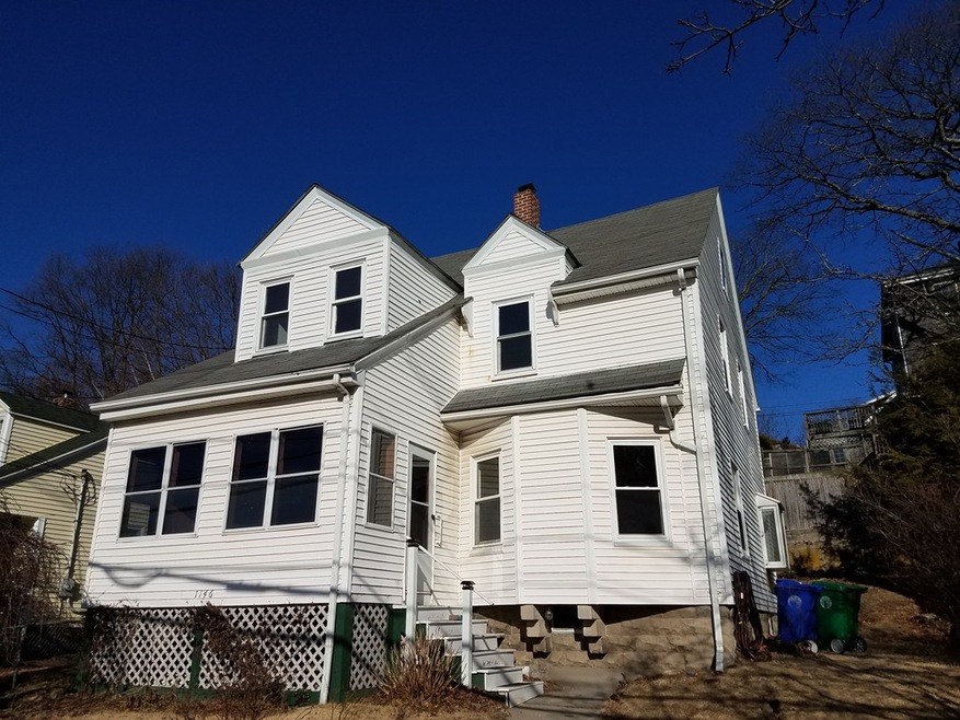 1146 Chestnut St unit House, Newton Upper Falls, MA 02464 - photo 1