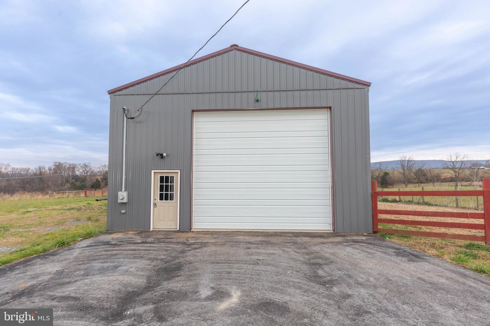 266 Shannon Hill Ln unit STUDIO, Charles Town, WV 25414 - photo 1