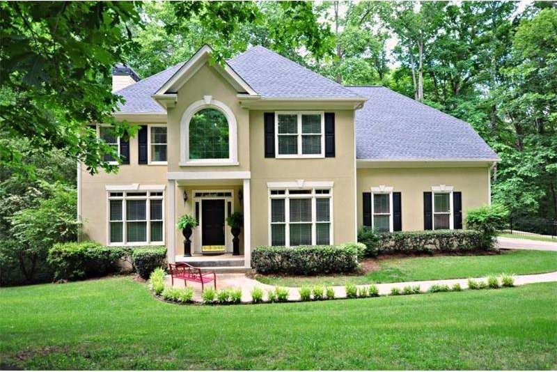 Gorgeous 4 bedroom, 3.5 bathroom home features stu
