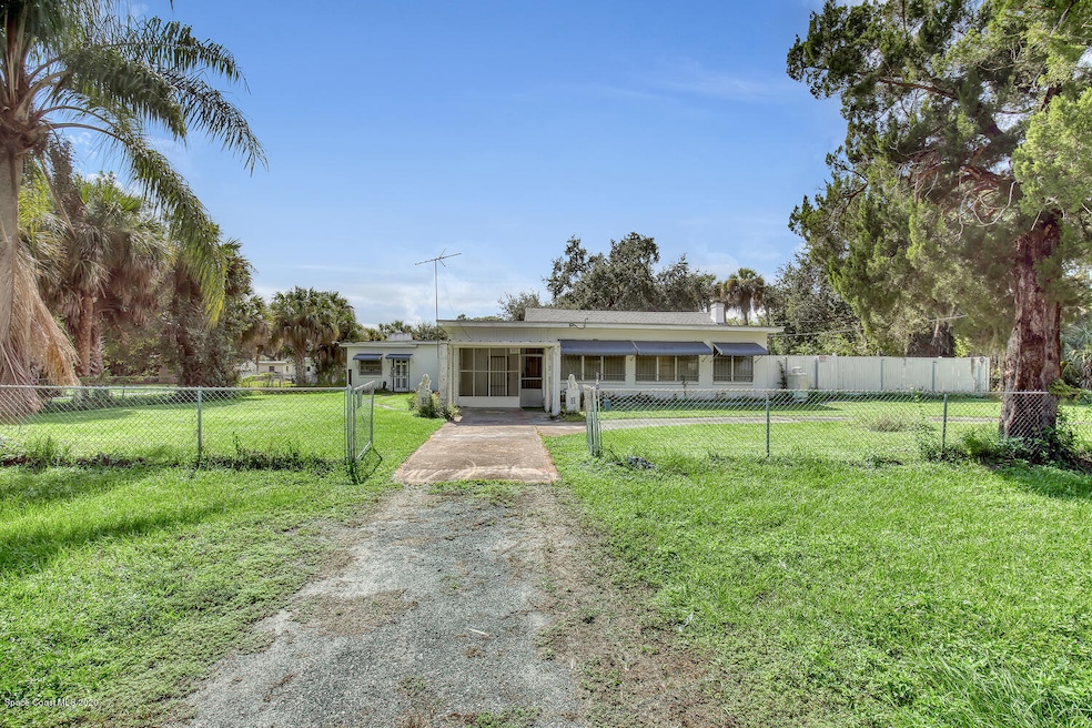 1235 Jackson St, Cocoa, FL 32922 - photo 1