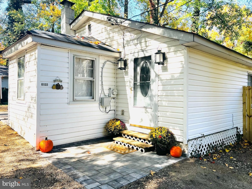 6122 6th St, Chesapeake Beach, MD 20732 - photo 1